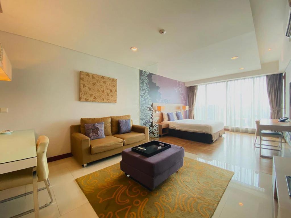 The H Tower Rasuna Suites Kuningan Jakarta By Villaloka Exterior photo