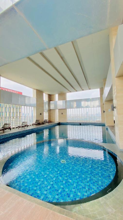 The H Tower Rasuna Suites Kuningan Jakarta By Villaloka Exterior photo