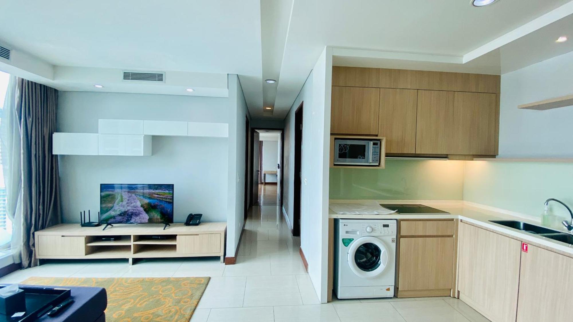 The H Tower Rasuna Suites Kuningan Jakarta By Villaloka Exterior photo