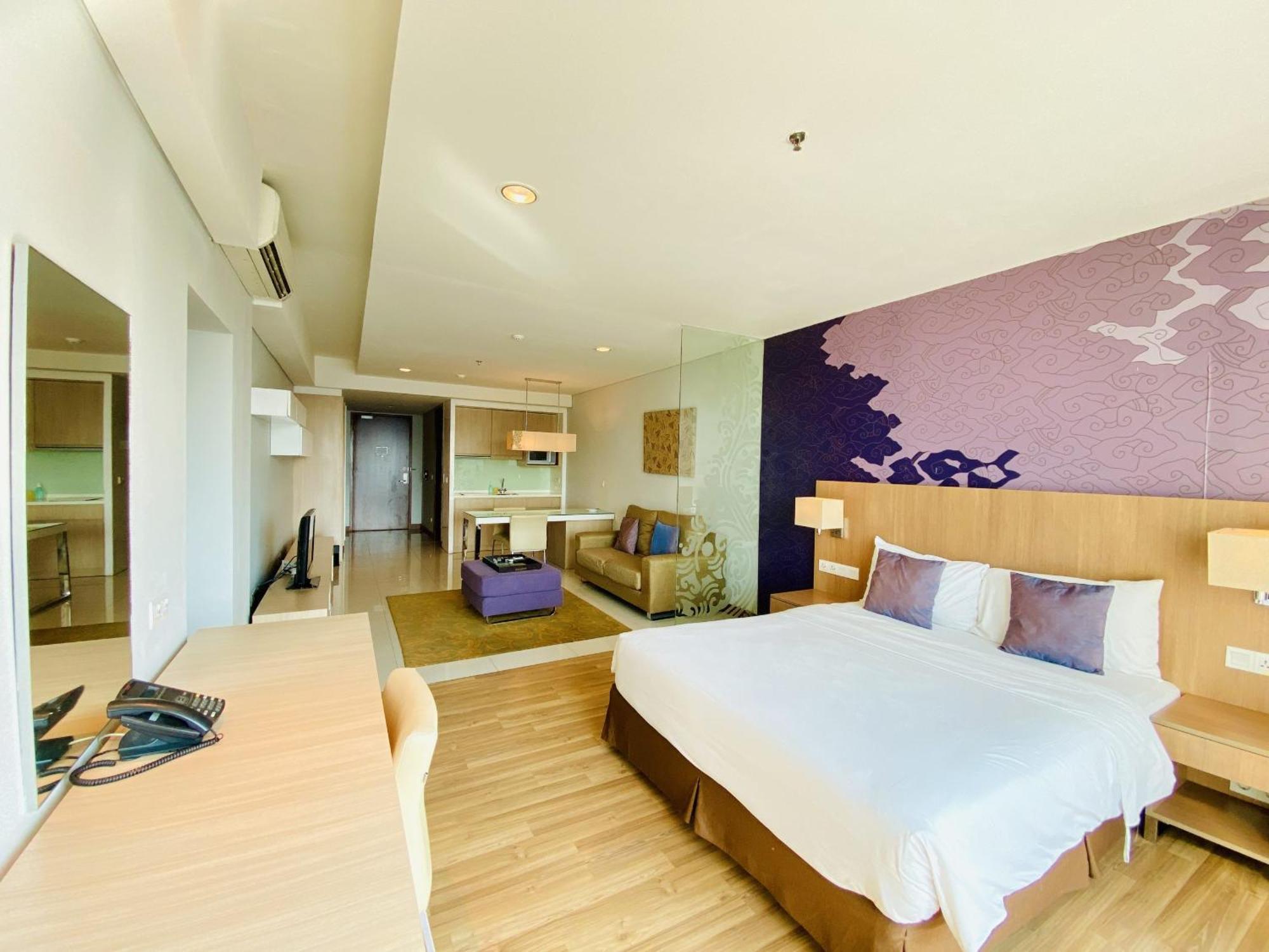 The H Tower Rasuna Suites Kuningan Jakarta By Villaloka Exterior photo