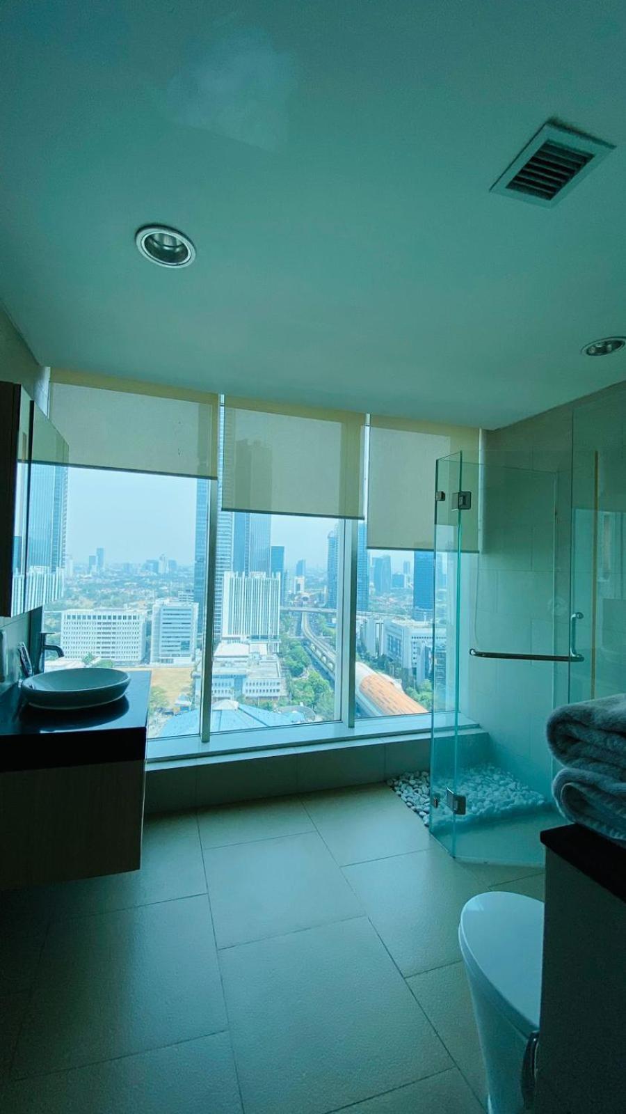 The H Tower Rasuna Suites Kuningan Jakarta By Villaloka Exterior photo
