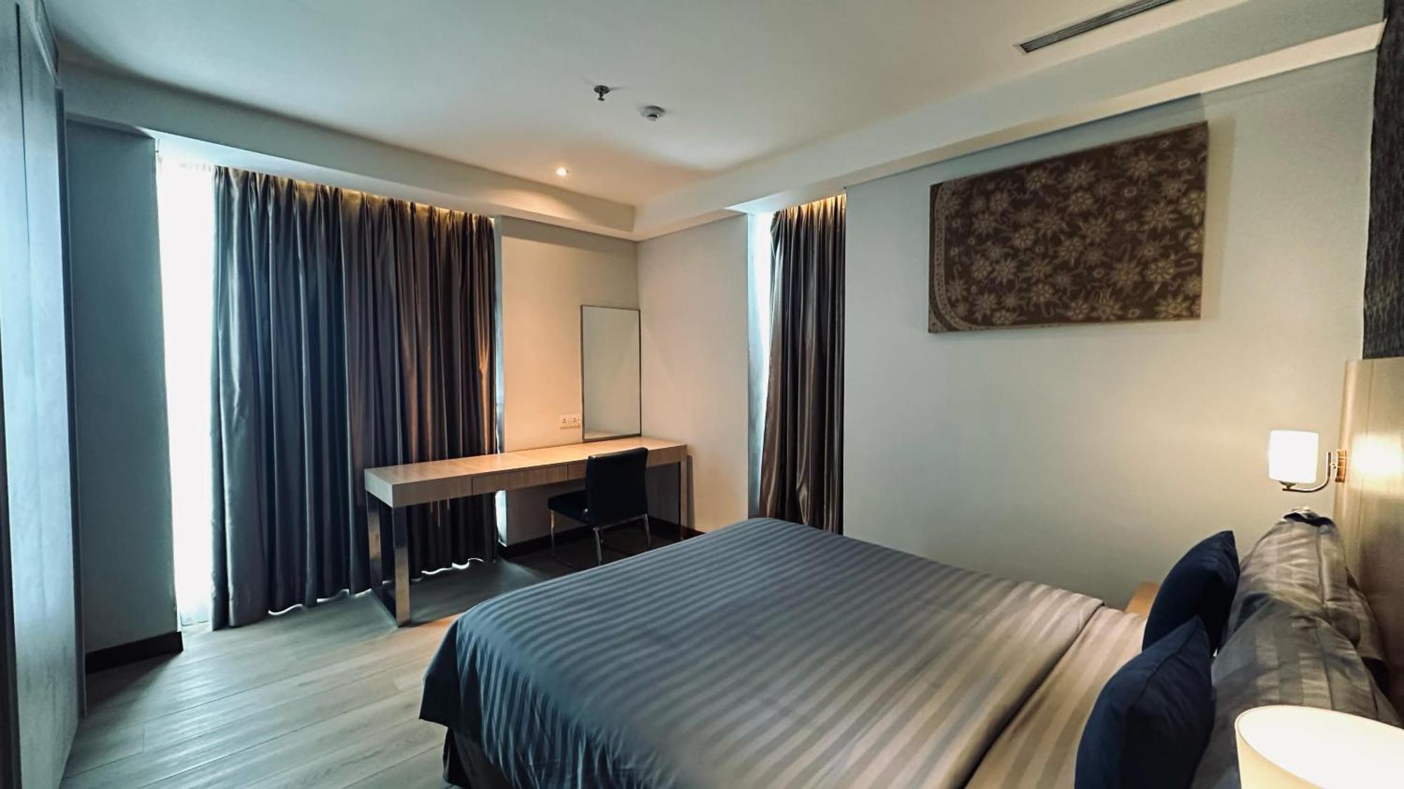 The H Tower Rasuna Suites Kuningan Jakarta By Villaloka Exterior photo
