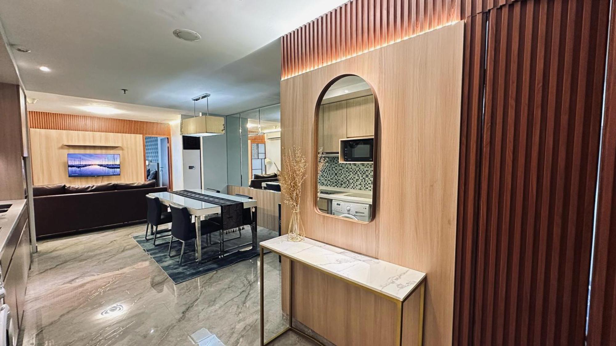The H Tower Rasuna Suites Kuningan Jakarta By Villaloka Exterior photo